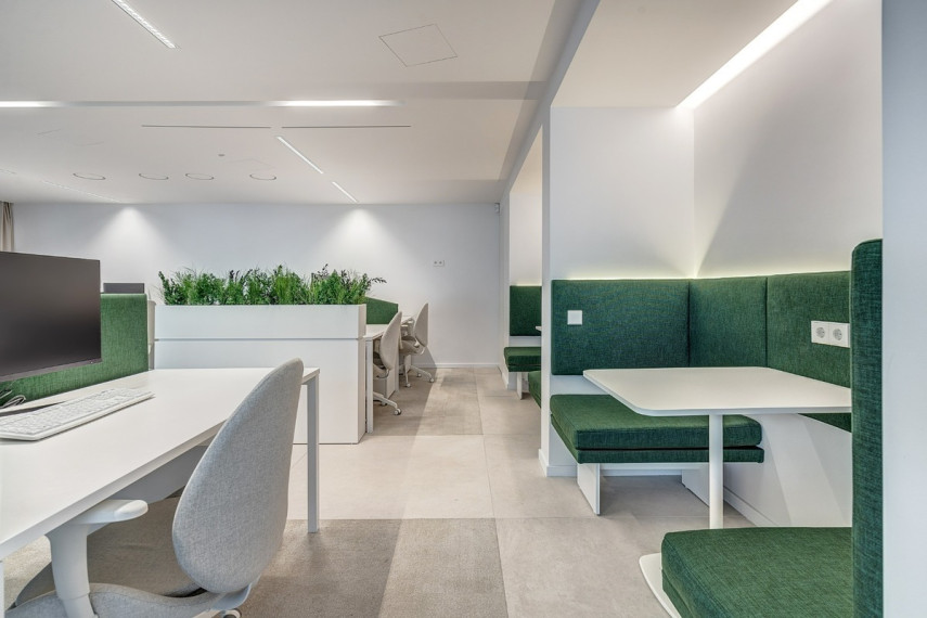 Parduodamos administracinės patalpos Konstitucijos pr., Vilniaus m., Vilniaus m. sav., 271.01 m2 ploto 23