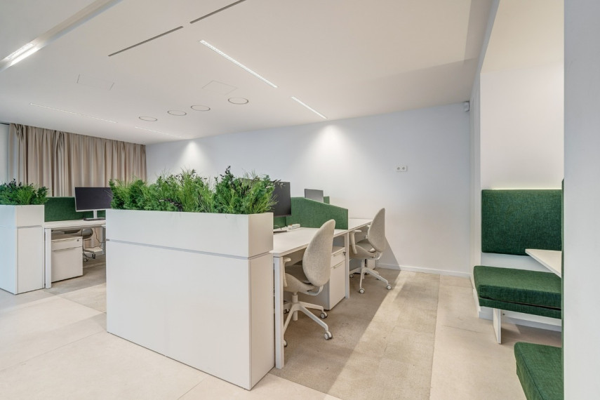 Parduodamos administracinės patalpos Konstitucijos pr., Vilniaus m., Vilniaus m. sav., 271.01 m2 ploto 24