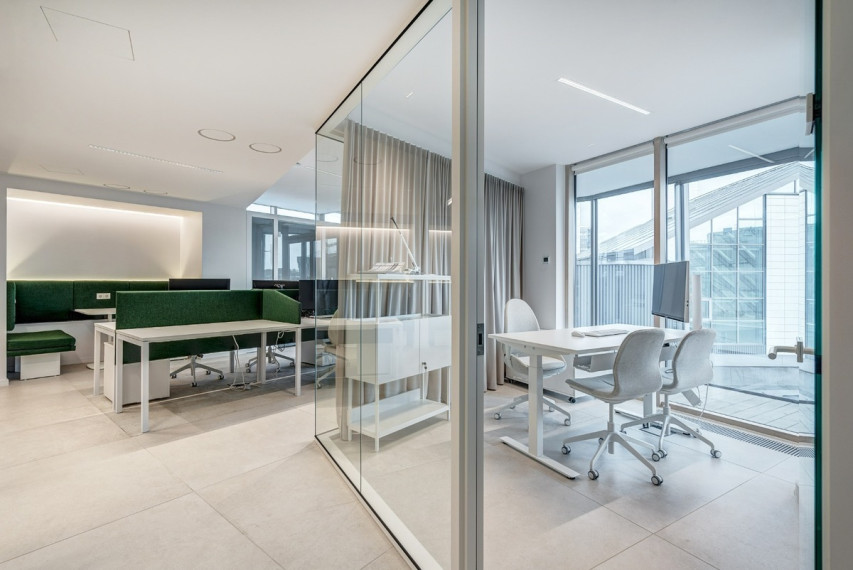 Parduodamos administracinės patalpos Konstitucijos pr., Vilniaus m., Vilniaus m. sav., 271.01 m2 ploto 28