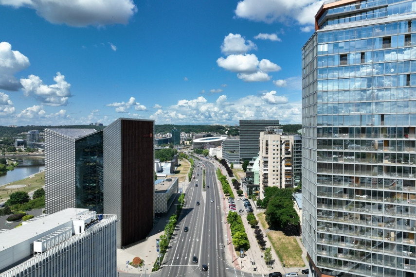 Parduodamos administracinės patalpos Konstitucijos pr., Vilniaus m., Vilniaus m. sav., 271.01 m2 ploto 45