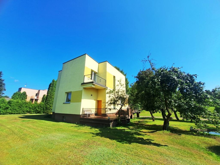 Parduodamas namas Suginčių k., Molėtų r. sav., 171.25 m² ploto 5 kambariai 4
