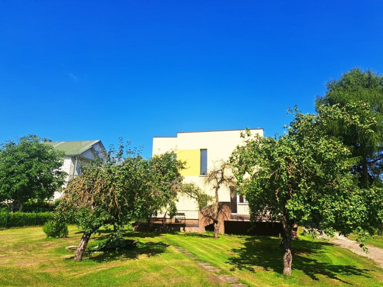 Parduodamas namas Suginčių k., Molėtų r. sav., 171.25 m² ploto 5 kambariai 10
