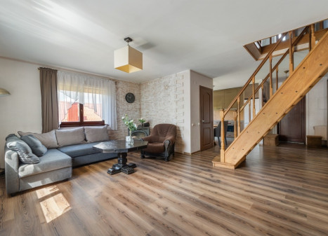 Parduodamas namas Kelmijos Sodų 66-oji g., Vilniaus m., Vilniaus m. sav., 202.74 m2 ploto, 2 aukštai Parduodamas namas Kelmijos Sodų 66-oji g., Vilniaus m., Vilniaus m. sav., 202.74 m2 ploto, 2 aukštai