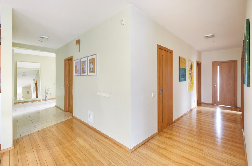 Parduodamas namas Antagynės g., Lampėdžiai, Kauno m., Kauno m. sav., 301.31 m² ploto 4 kambariai 26