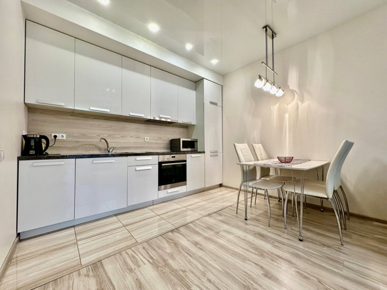 Nuomojamas butas Daugėliškio g., Šnipiškės, Vilniaus m., Vilniaus m. sav., 45 m2 ploto, 2 kambariai 4