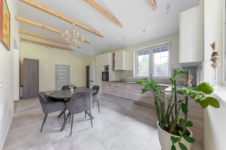 Parduodamas namas Stirnų g., Plytinės k., Šalčininkų r. sav., 200 m2 ploto, 1 aukštai 13