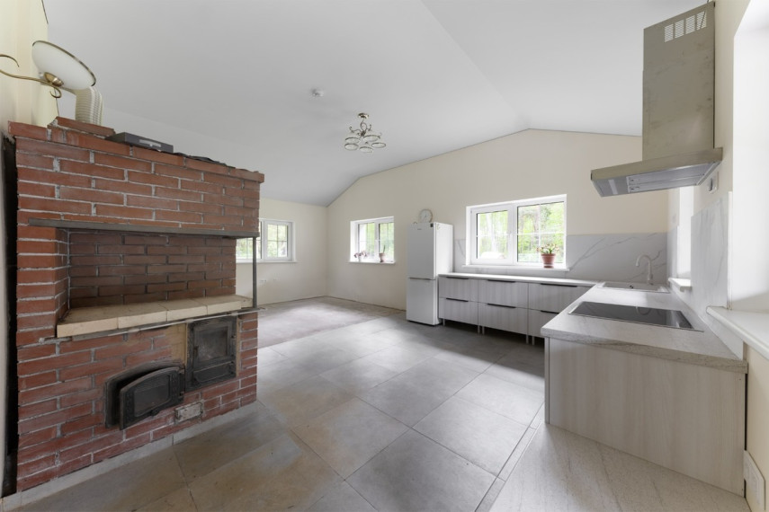 Parduodamas namas Stirnų g., Plytinės k., Šalčininkų r. sav., 200 m2 ploto, 1 aukštai 37