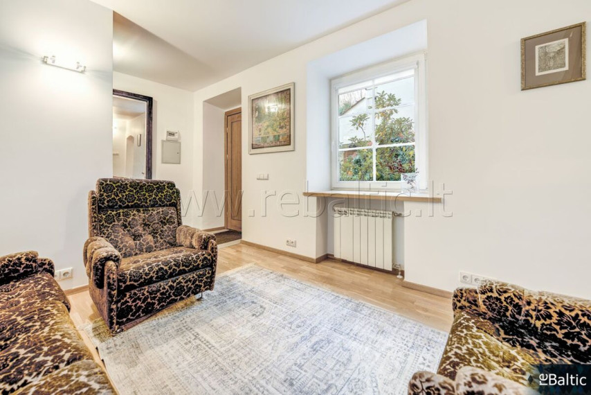 Nuomojamas butas Šv. Jono g., Vilniaus m., Vilniaus m. sav., 80 m2 ploto, 3 kambariai 9