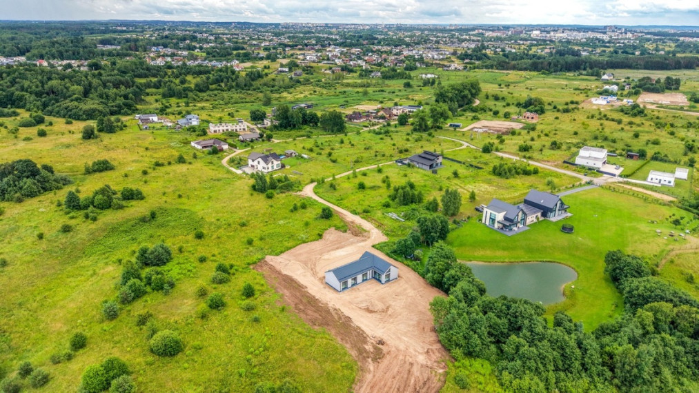 Parduodamas namas Muzikos g., Platiniškių I k., Vilniaus r. sav., 164 m2 ploto, 1 aukštai 15