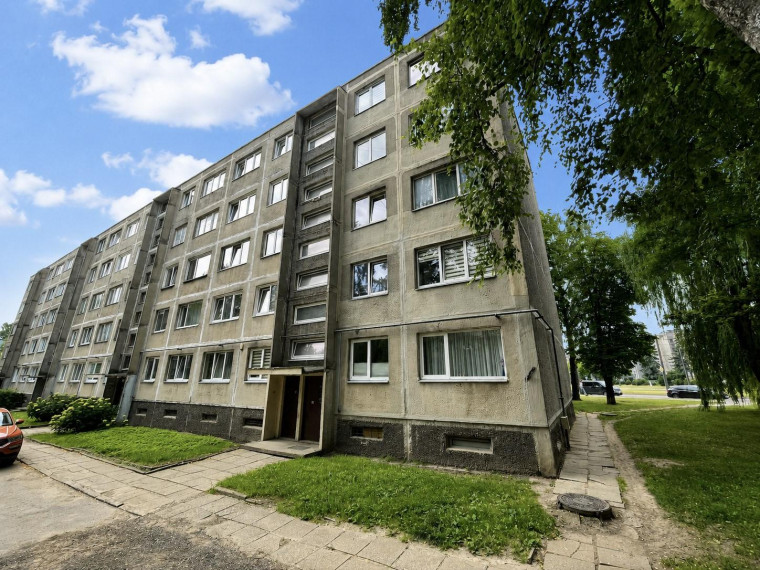 Parduodamas butas Birželio 23-iosios g., Dainava, Kauno m., Kauno m. sav., 62.00 m² ploto 3 kambariai 17