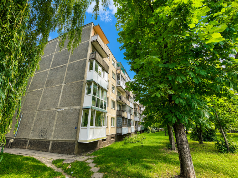 Parduodamas butas Birželio 23-iosios g., Dainava, Kauno m., Kauno m. sav., 62.00 m² ploto 3 kambariai 19