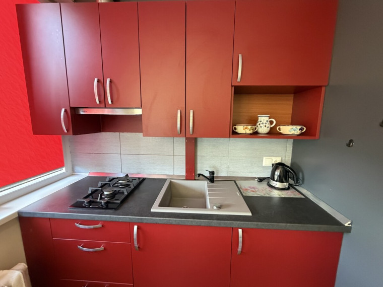 Nuomojamas butas Klaipėdos apskritis, Klaipėda, Vėtrungės, Paryžiaus Komunos g., 21 m2 ploto, 1 kambariai 6