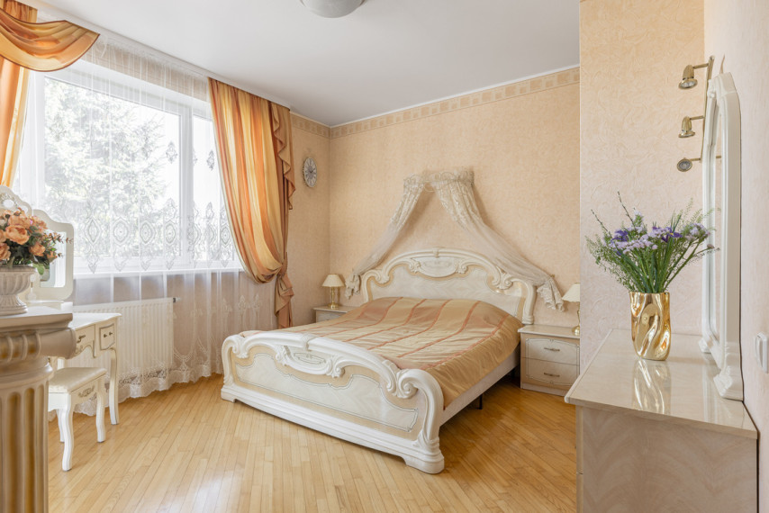 Parduodamas namas Upelio g., Lapių mstl., 382 kv.m ploto 17