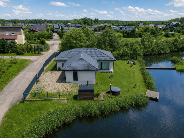 Parduodamas namas Šerkšno g., Pikutiškių k., Vilniaus r. sav., 136.87 m2 ploto, 1 aukštai 2