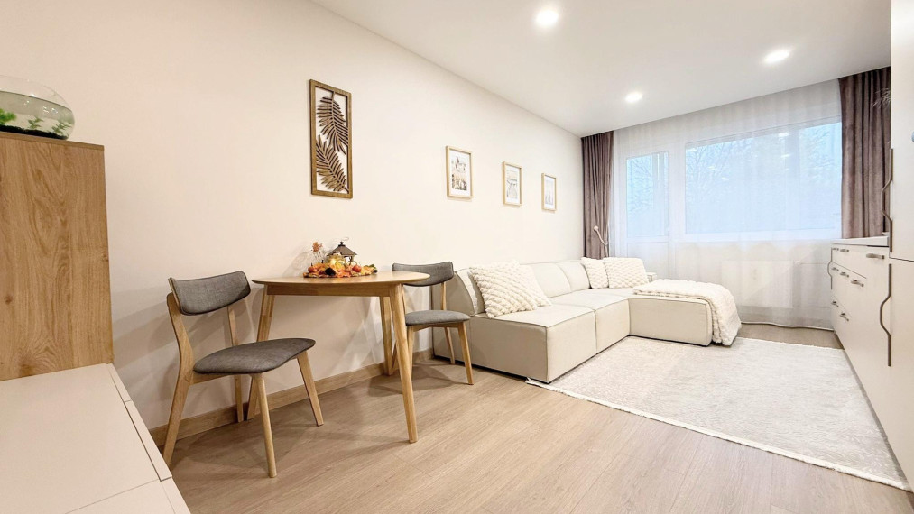 Parduodamas butas Žalioji g., Jonavos m., Jonavos r. sav., 43.86 m² ploto 2 kambariai 6