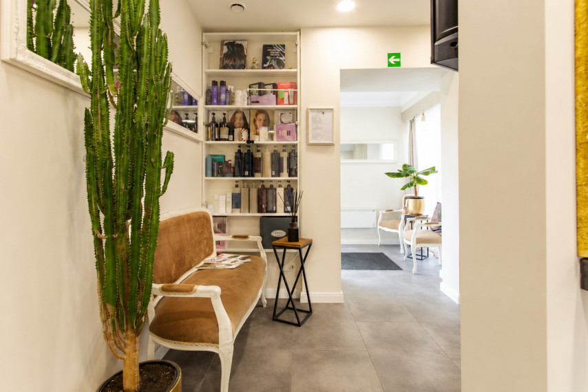 Parduodamas pilnai įrengtas grožio salonas su atskiru įėjimu Panevėžio miesto centre 2