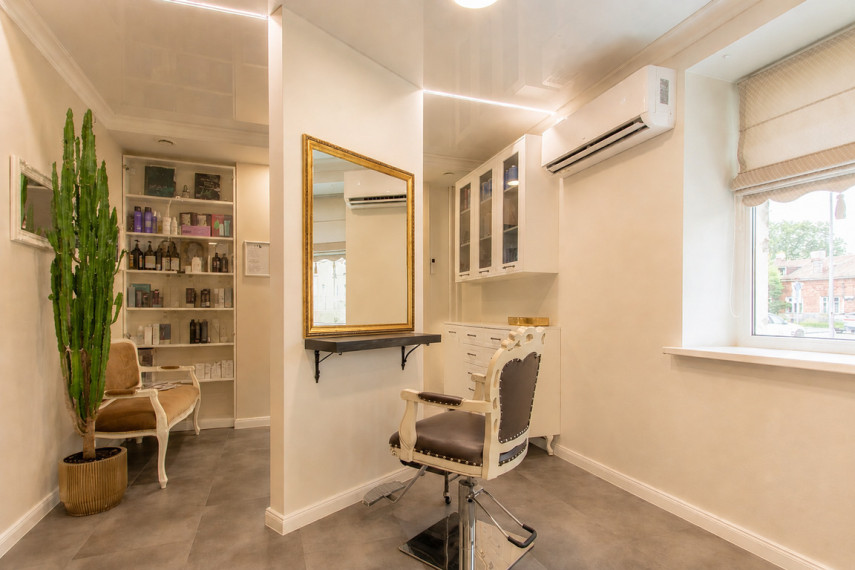 Parduodamas pilnai įrengtas grožio salonas su atskiru įėjimu Panevėžio miesto centre 4