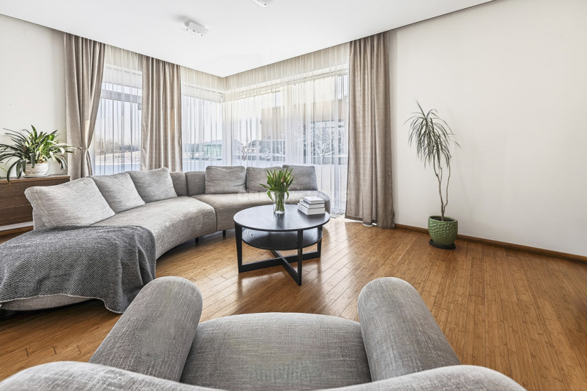 Nuomojamas namas I. Masalskio g., Trakų Vokė, Vilniaus m., Vilniaus m. sav., 235 m2 ploto, 2 aukštai 19