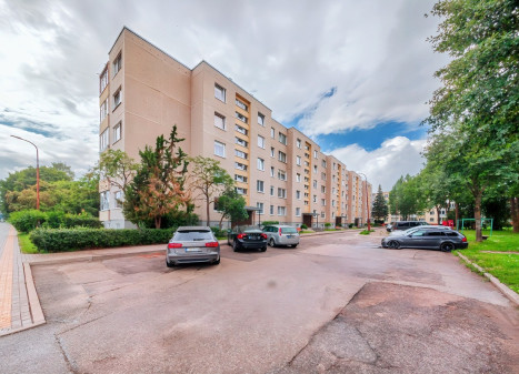 Parduodamas butas Krymo g., Šiaulių m., Šiaulių m. sav., 63.66 m2 ploto, 3 kambariai Parduodamas butas Krymo g., Šiaulių m., Šiaulių m. sav., 63.66 m2 ploto, 3 kambariai