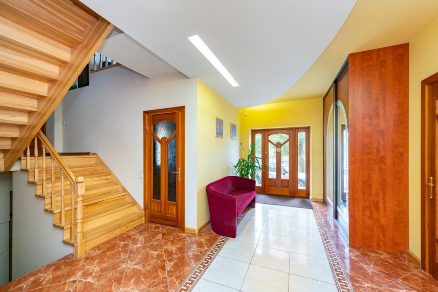 Parduodamas namas Sodų g., Narsiečių k., Kauno r. sav., 388.81 m2 ploto, 2 aukštai 15