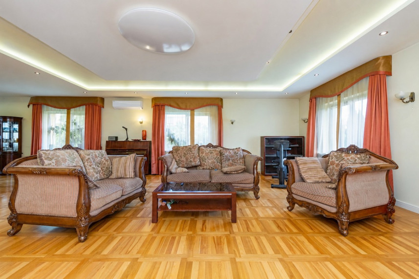 Parduodamas namas Sodų g., Narsiečių k., Kauno r. sav., 388.81 m2 ploto, 2 aukštai 8