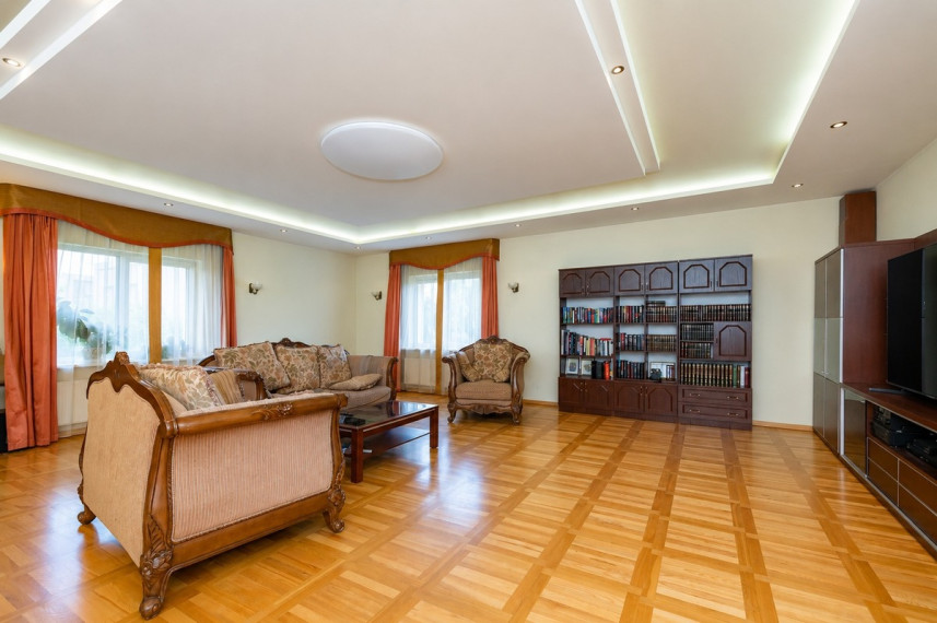 Parduodamas namas Sodų g., Narsiečių k., Kauno r. sav., 388.81 m2 ploto, 2 aukštai 11