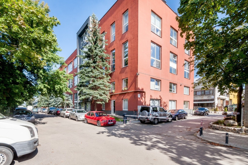Nuomojamas butas Kareivių g., Žirmūnai, Vilniaus m., Vilniaus m. sav., 48 m2 ploto, 2 kambariai 24