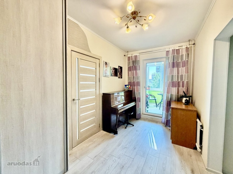 Parduodamas butas Klaipėdos apskritis, Klaipėda, Bandužiai, Lūžų g., 54 m2 ploto, 2 kambariai 6