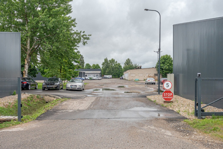 Parduodamos gamybinės, kitos paskirties, paslaugų, prekybos, sandėliavimo patalpos Tujų g., Raudondvario k., Vilniaus r. sav., 925.03 m2 ploto 6