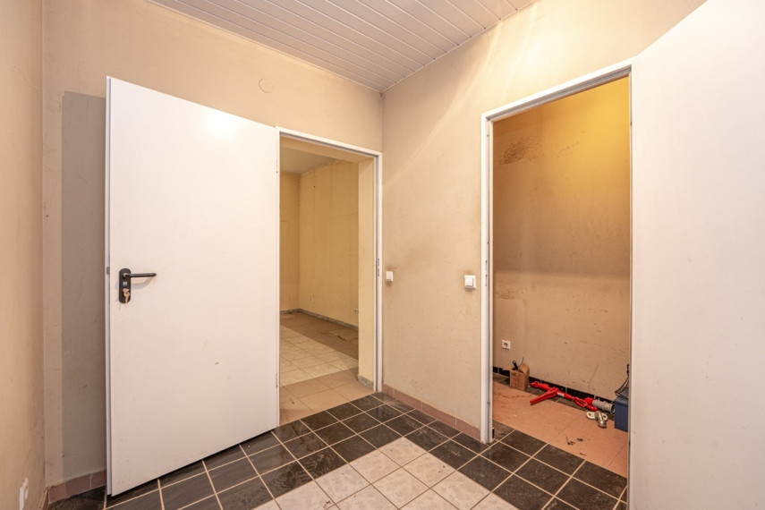 Parduodamos gamybinės, kitos paskirties, paslaugų, prekybos, sandėliavimo patalpos Tujų g., Raudondvario k., Vilniaus r. sav., 925.03 m2 ploto 17