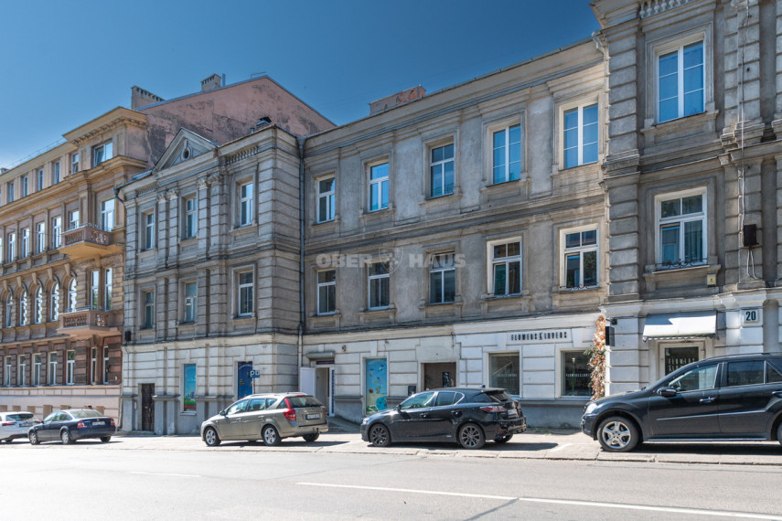 Nuomojamas butas  J. Basanavičiaus g., Senamiestis, Vilniaus m., Vilniaus m. sav., 70.22 m2 ploto, 3 kambariai 40