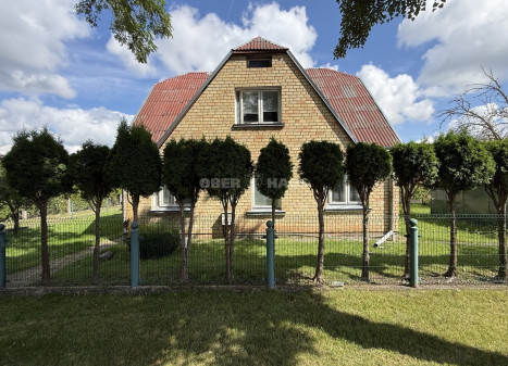 Parduodamas namas Grafo Zubovo g., Centras, Šiaulių m., Šiaulių m. sav., 151.68 m2 ploto, 2 aukštai Parduodamas namas Grafo Zubovo g., Centras, Šiaulių m., Šiaulių m. sav., 151.68 m2 ploto, 2 aukštai