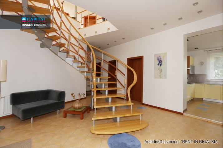 Parduodamas namas Bajāru iela 15 , 400.00 kv.m ploto, 2 Floors 15