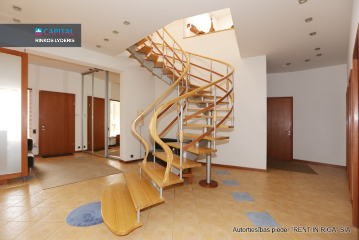 Parduodamas namas Bajāru iela 15 , 400.00 kv.m ploto, 2 Floors 16