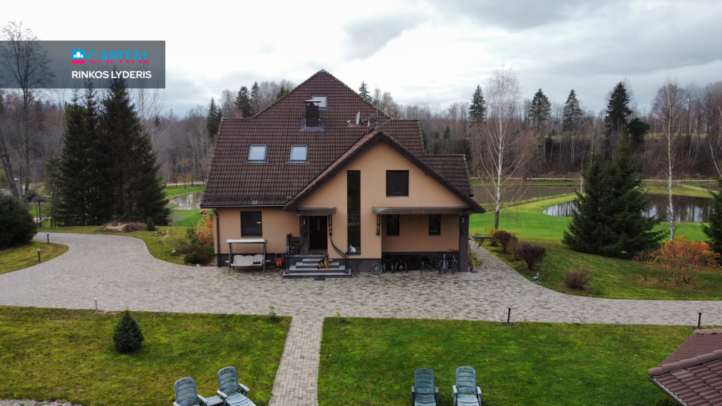 Parduodamas namas 370.00 kv.m ploto, 3 Floors 1