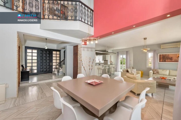 For Sale Villa 480 m² in Crete 11