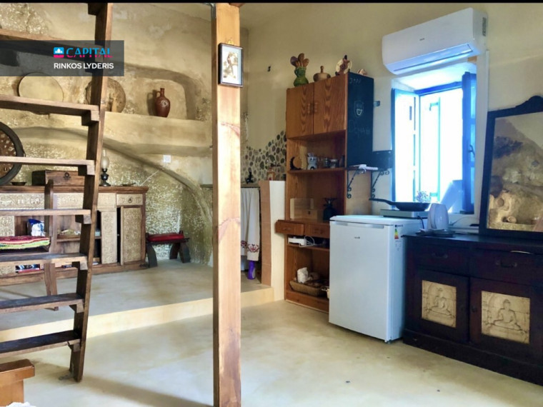 For Sale Detached house 33 m² in Crete 37