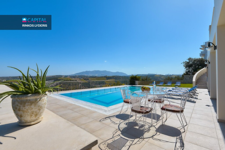 For Sale Villa 380 m² in Crete 4