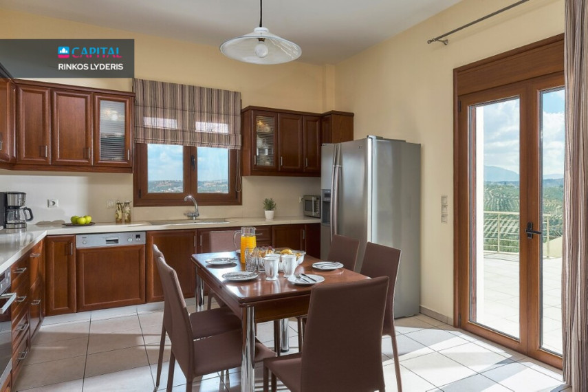 For Sale Villa 380 m² in Crete 11