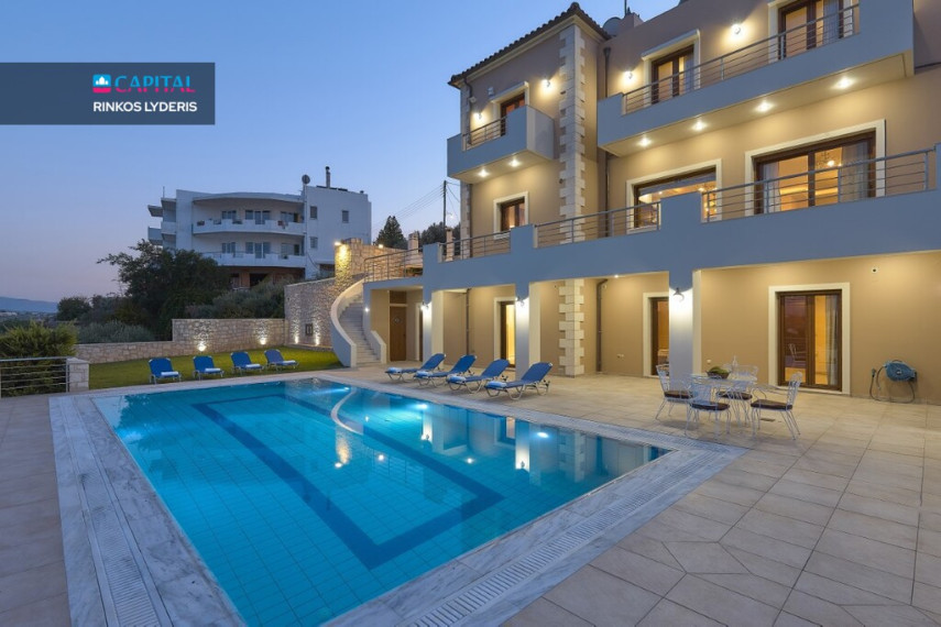 For Sale Villa 380 m² in Crete 16