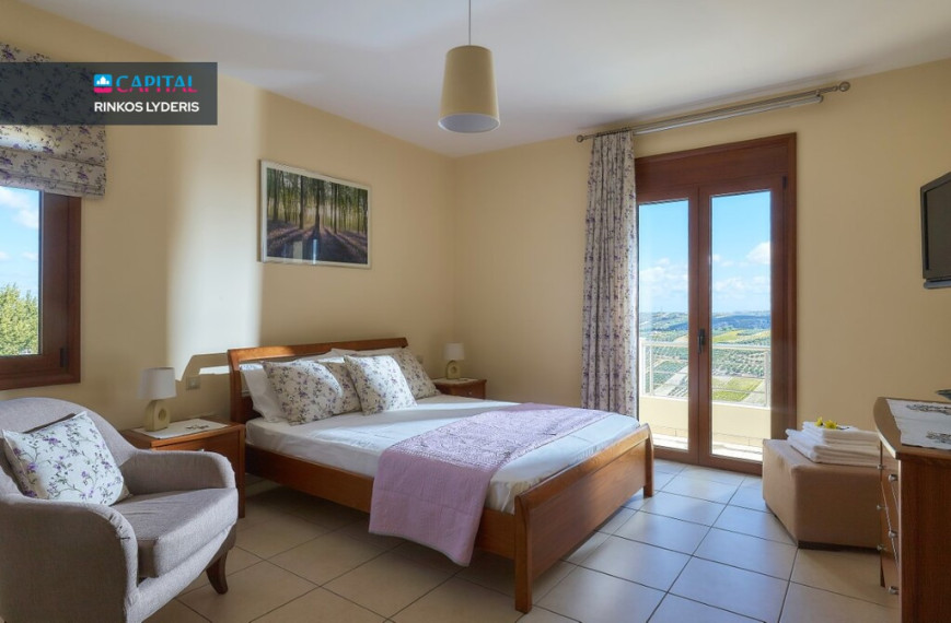 For Sale Villa 380 m² in Crete 22