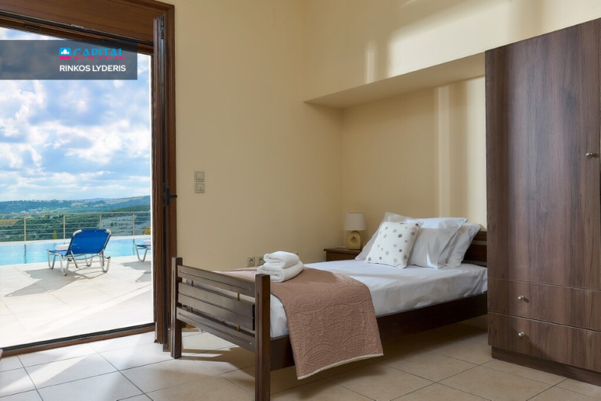 For Sale Villa 380 m² in Crete 29