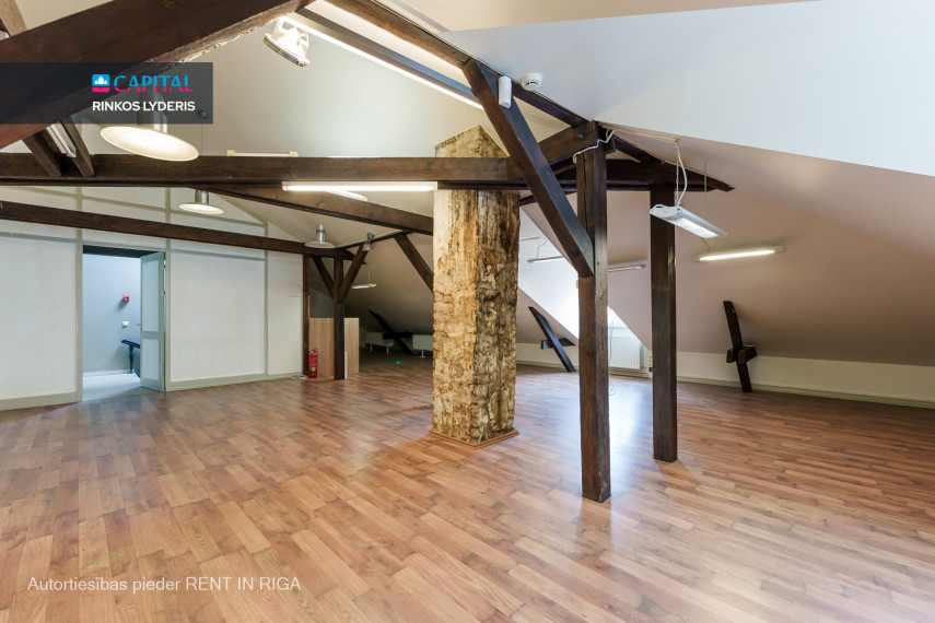 Parduodamas namas Mazā Pils iela 6 , 825.00 kv.m ploto, 4 Floors 16