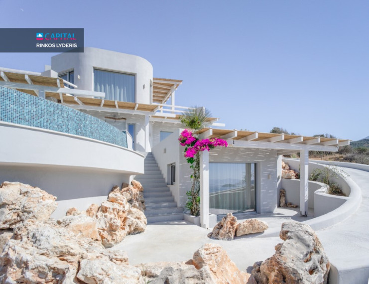For Sale Villa 288 m² in Crete 1