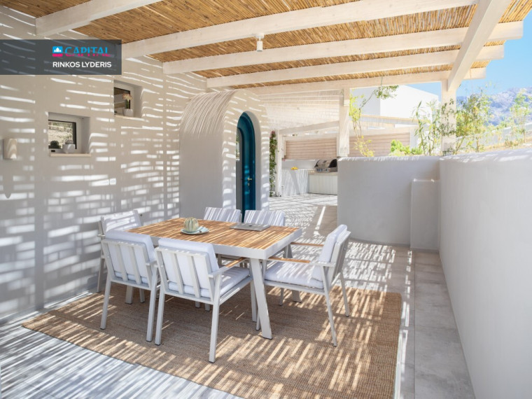 For Sale Villa 288 m² in Crete 10