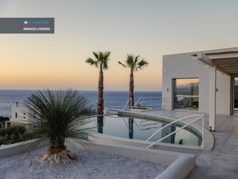 For Sale Villa 288 m² in Crete 12