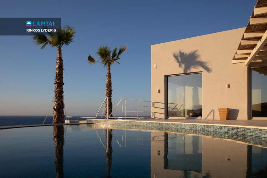 For Sale Villa 288 m² in Crete 13