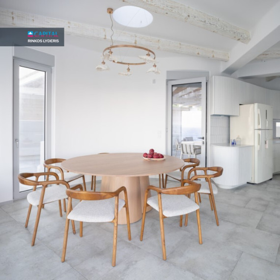 For Sale Villa 288 m² in Crete 15