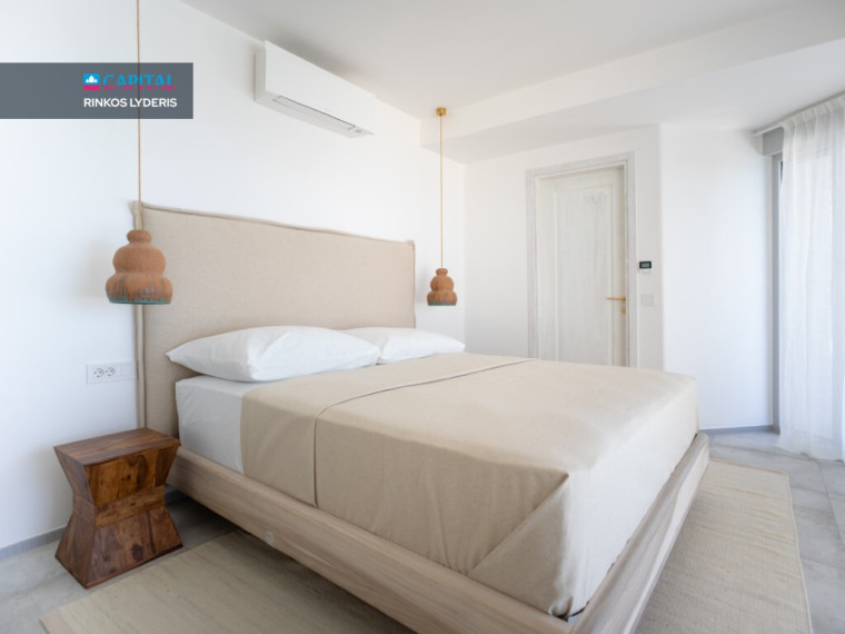 For Sale Villa 288 m² in Crete 18