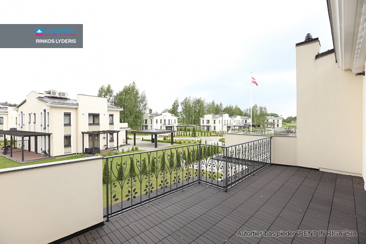 Parduodamas namas Sīļukalnu iela 11 , 205.00 kv.m ploto, 2 Floors 9